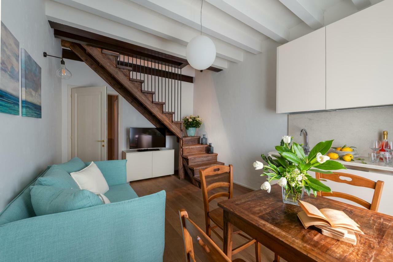 Rambaldi Apartments In Casa Nr 3 Bardolino Exteriör bild