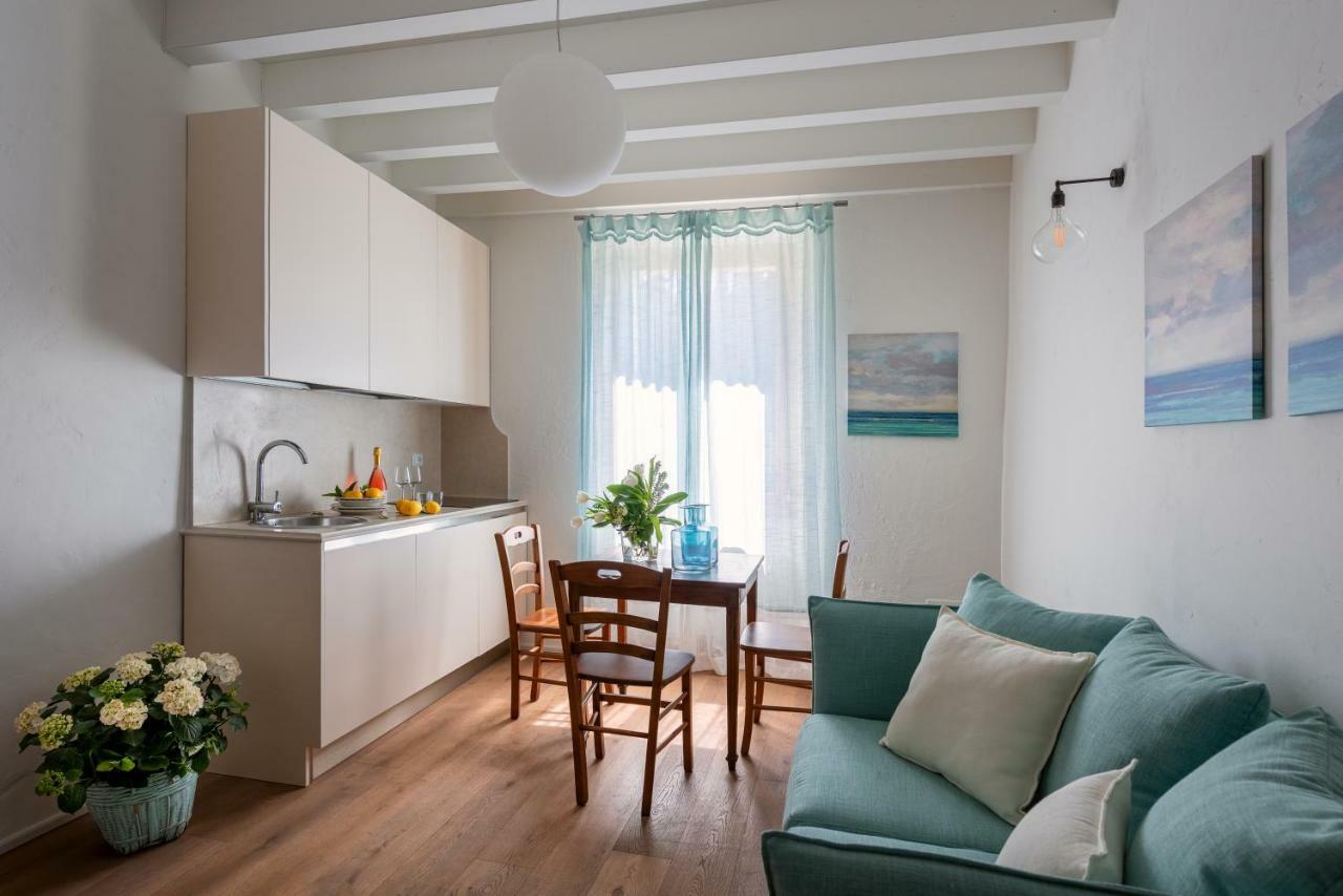 Rambaldi Apartments In Casa Nr 3 Bardolino Exteriör bild