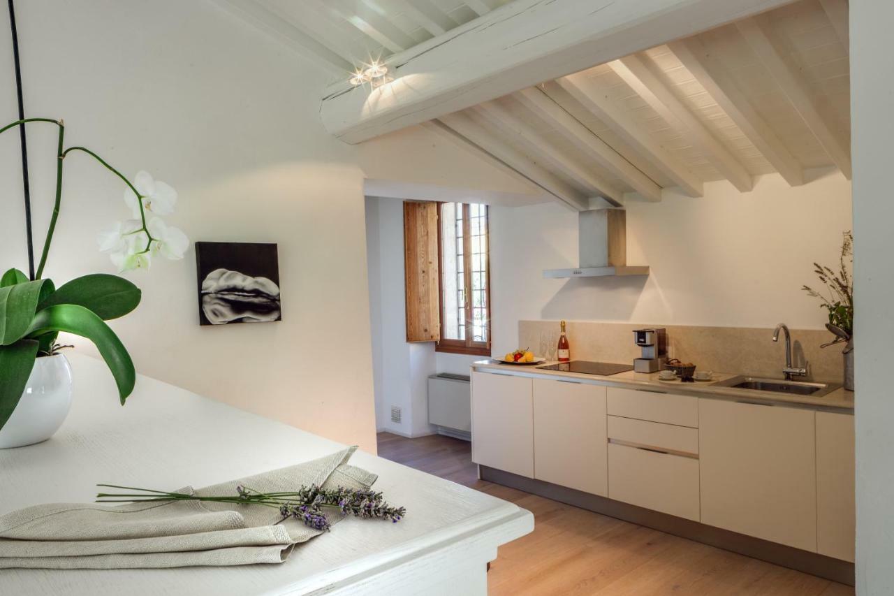 Rambaldi Apartments In Casa Nr 3 Bardolino Exteriör bild