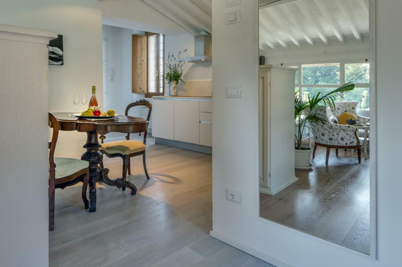 Rambaldi Apartments In Casa Nr 3 Bardolino Exteriör bild